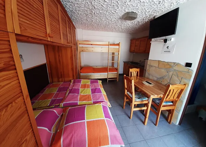 Apartament 2 Feroehelyes